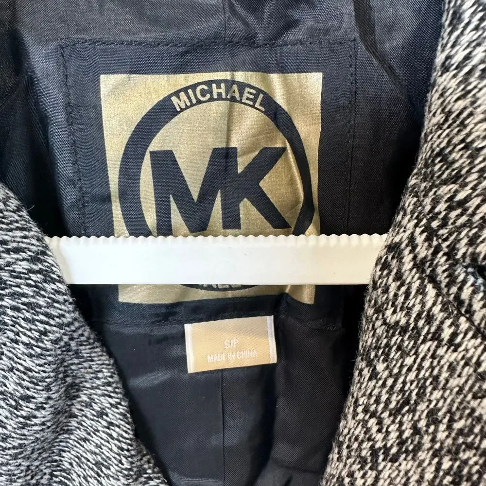 Michael Kors Herringbone Double-Breasted Peacoat Winter Coat Black White Classic